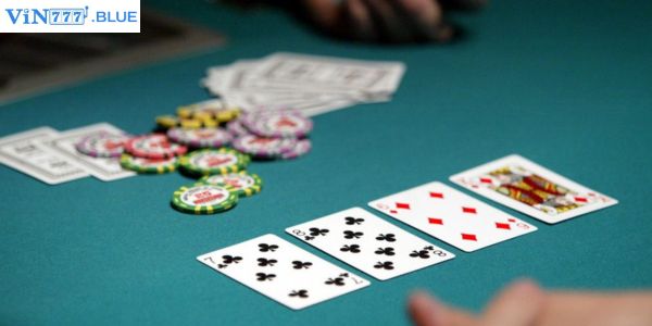 Cách chơi Poker hiệu quả thay đổi khoảng bài tố