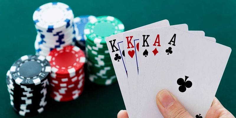 Điều kiện rút tiền Poker